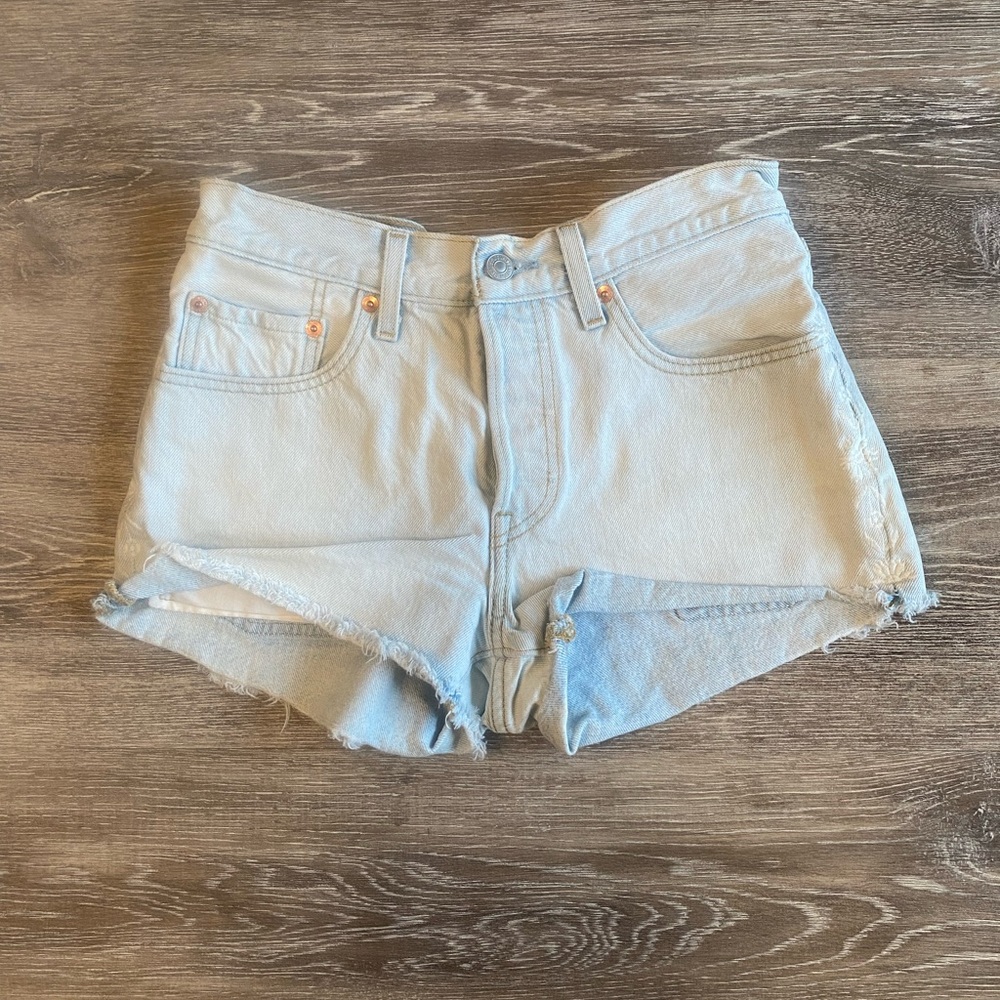 Levi’s 501 Women’s Jean Shorts